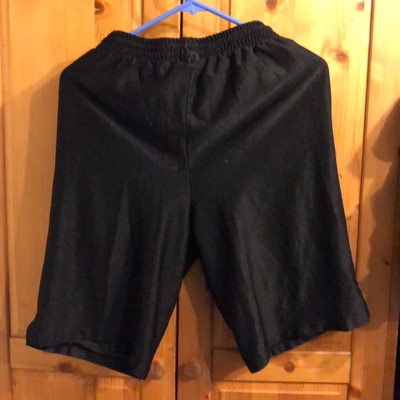 Champs black shorts size M has pockets drawstring - Picture 2 of 2